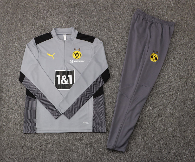 Chándal gris del Borussia Dortmund 2021