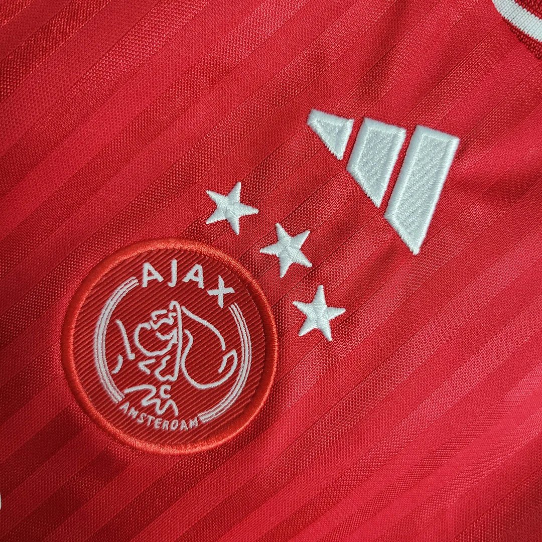 Conjunto de fútbol local del Ajax 2023/2024 (camiseta + pantalón corto)