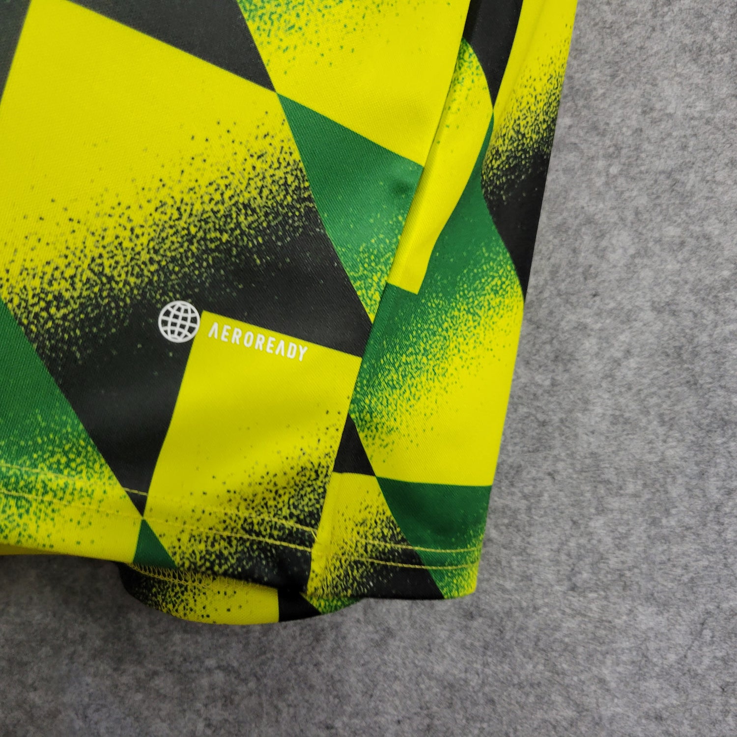 Arsenal Jamaica Jersey | 22/23 Pre-Match Training Kit