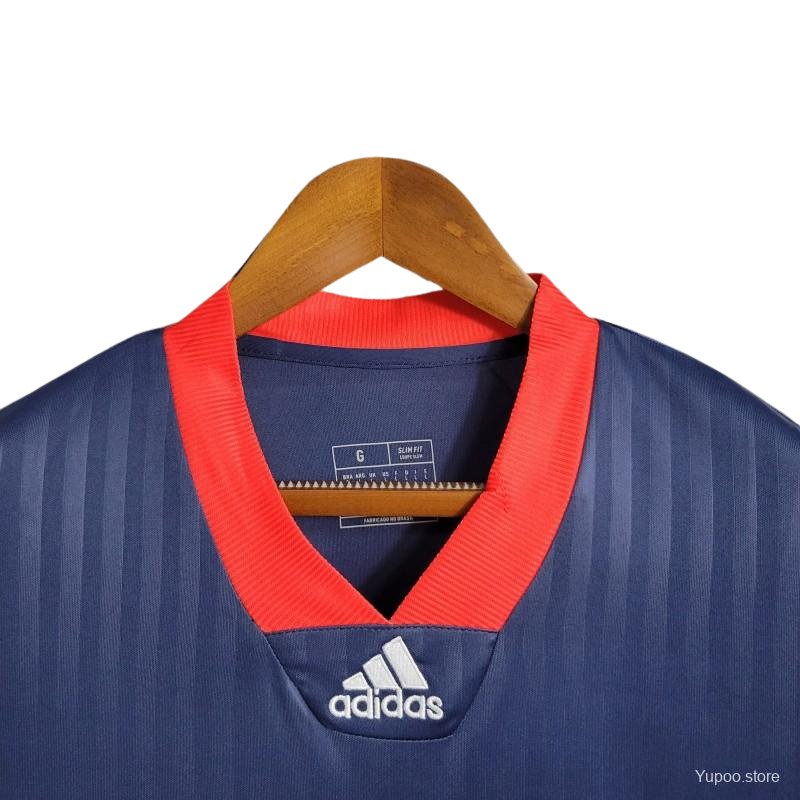 Kit azul Ajax Icon 23/24 con logotipo bordado - Versión para aficionados