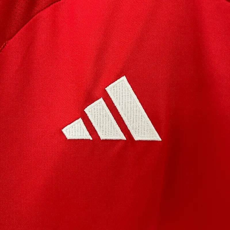 Adidas logo