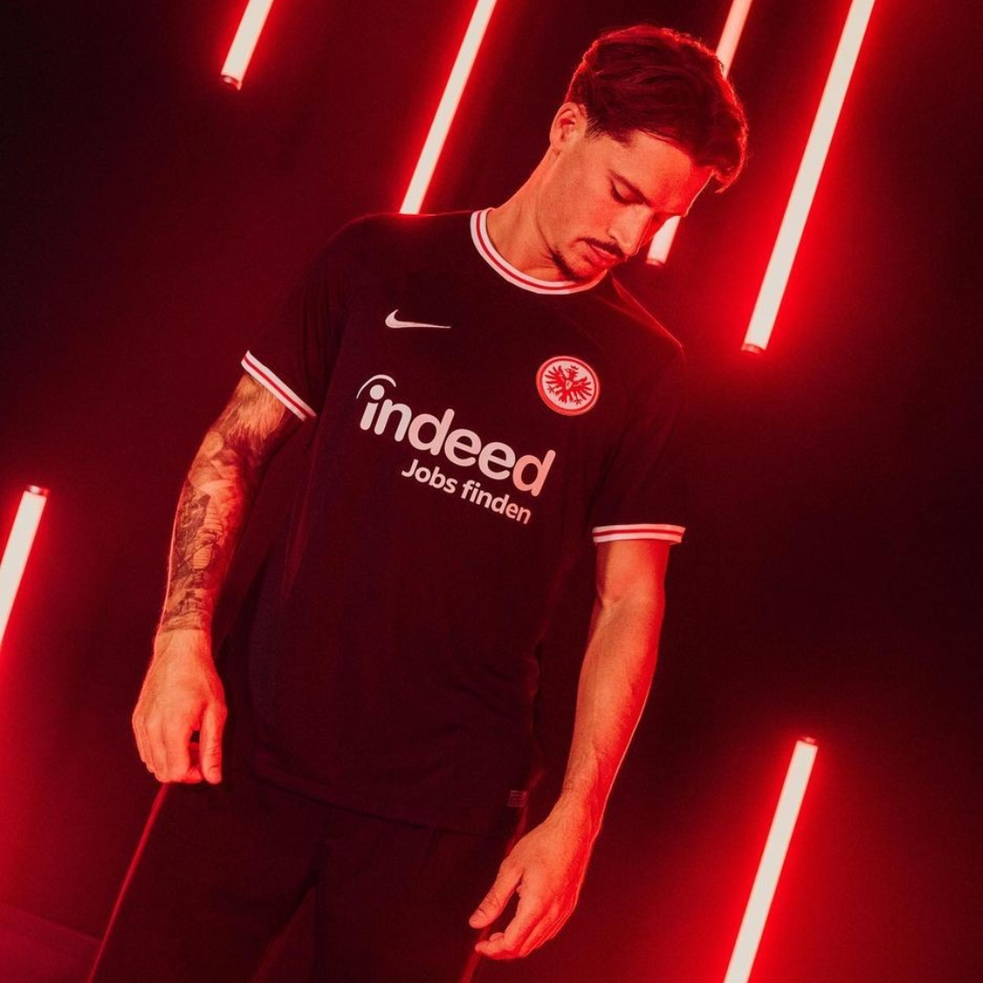 Eintracht Frankfurt 23/24 Away Jersey