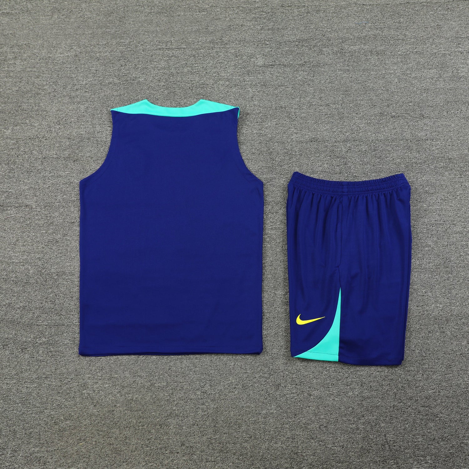 Conjunto de entrenamiento azul oscuro de Brasil 2024/25