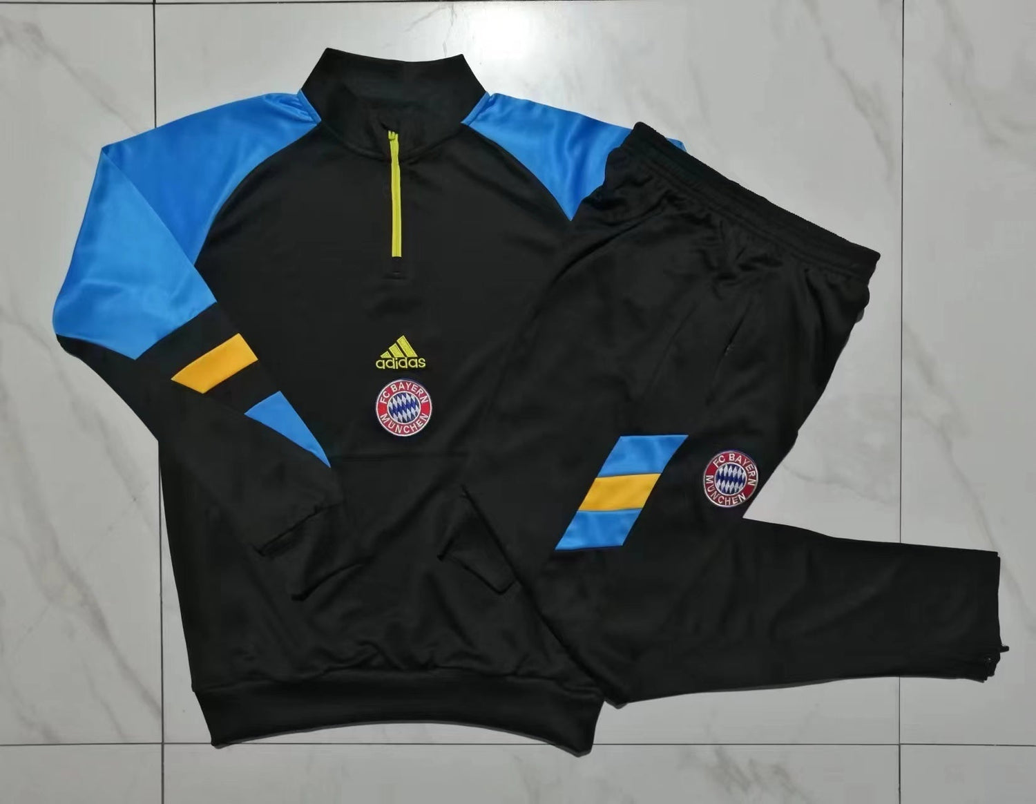 Bayern Munich 23-24 | Black | Tracksuit