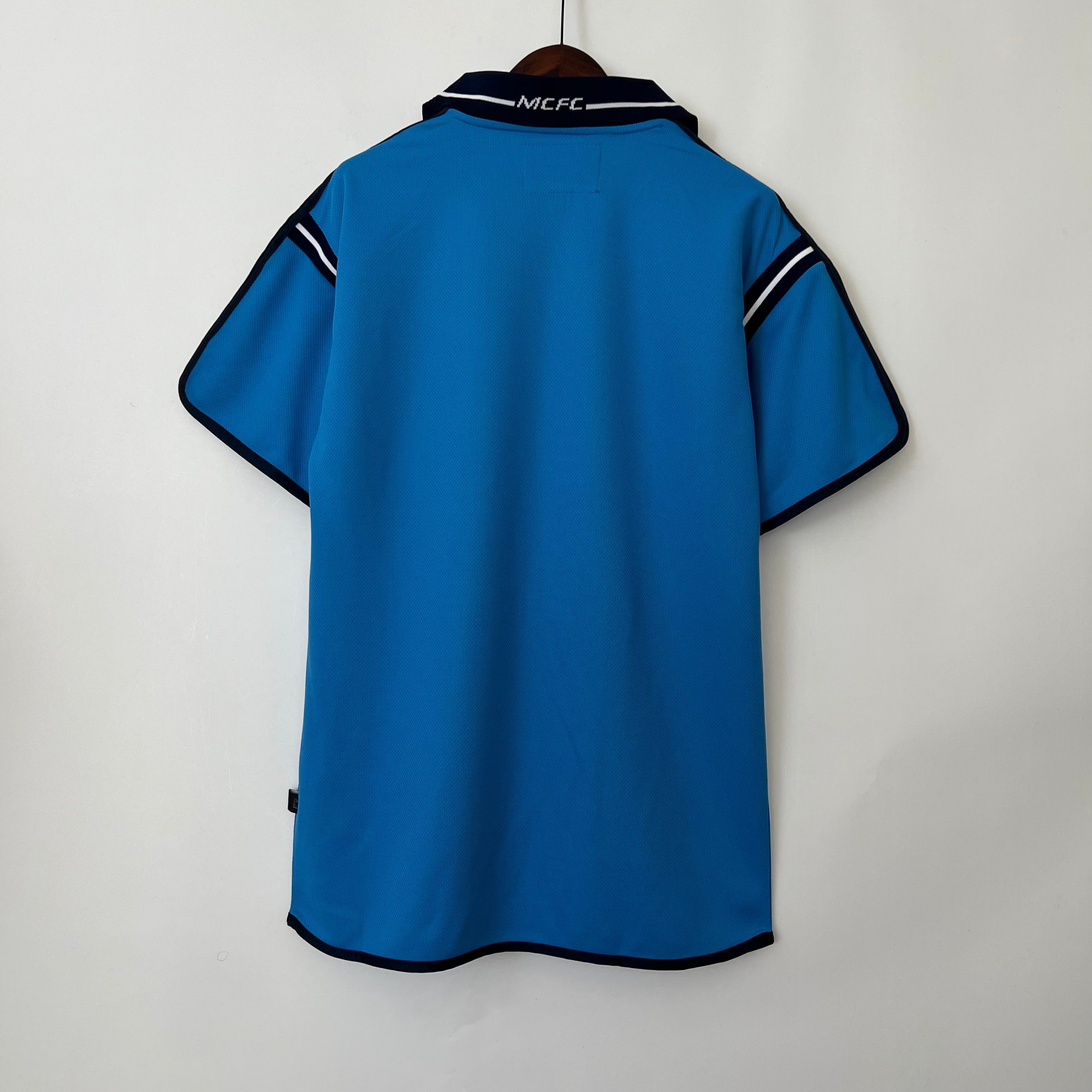 2001/02 Vintage Manchester City Shirt