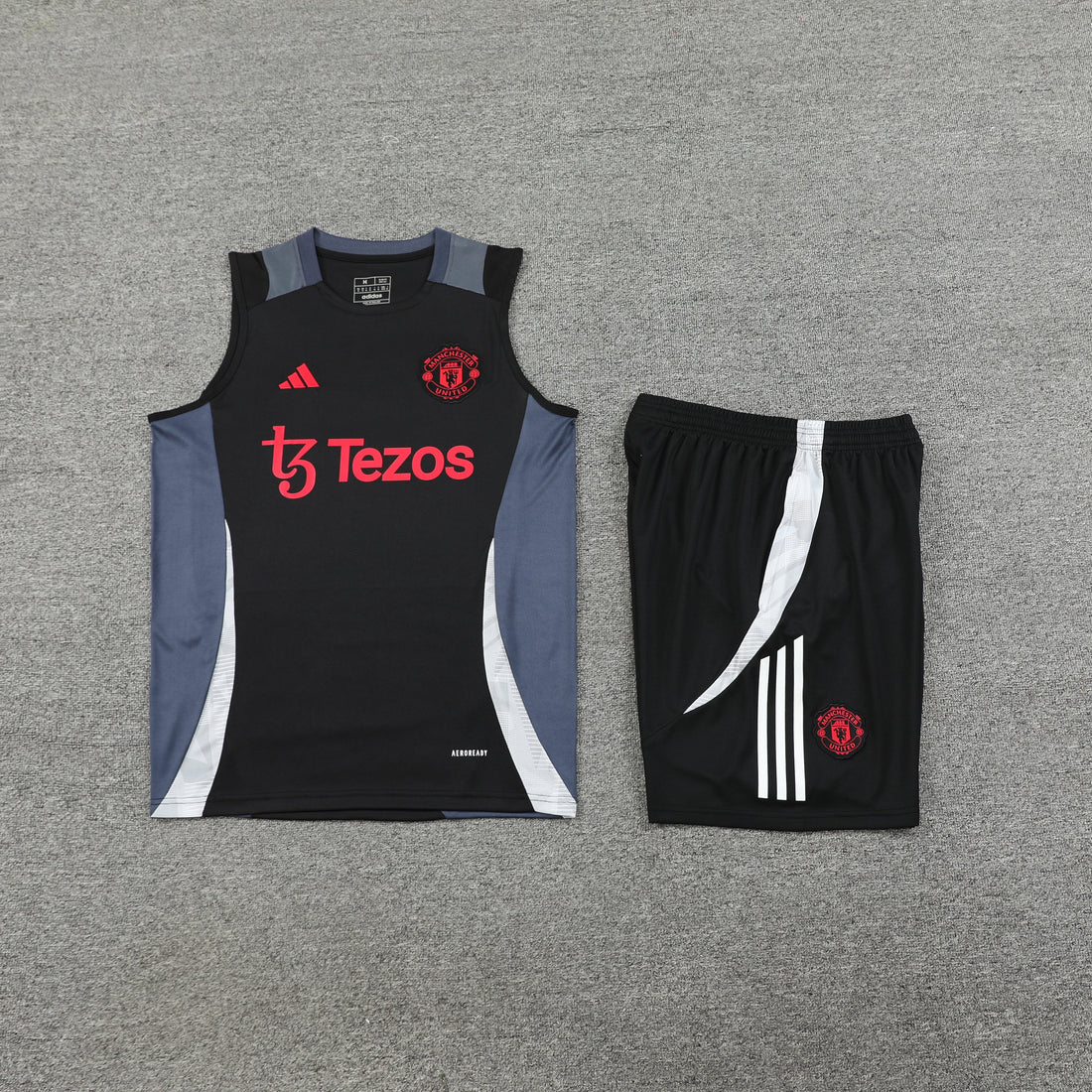 Conjunto de entrenamiento del Manchester United 2024/25