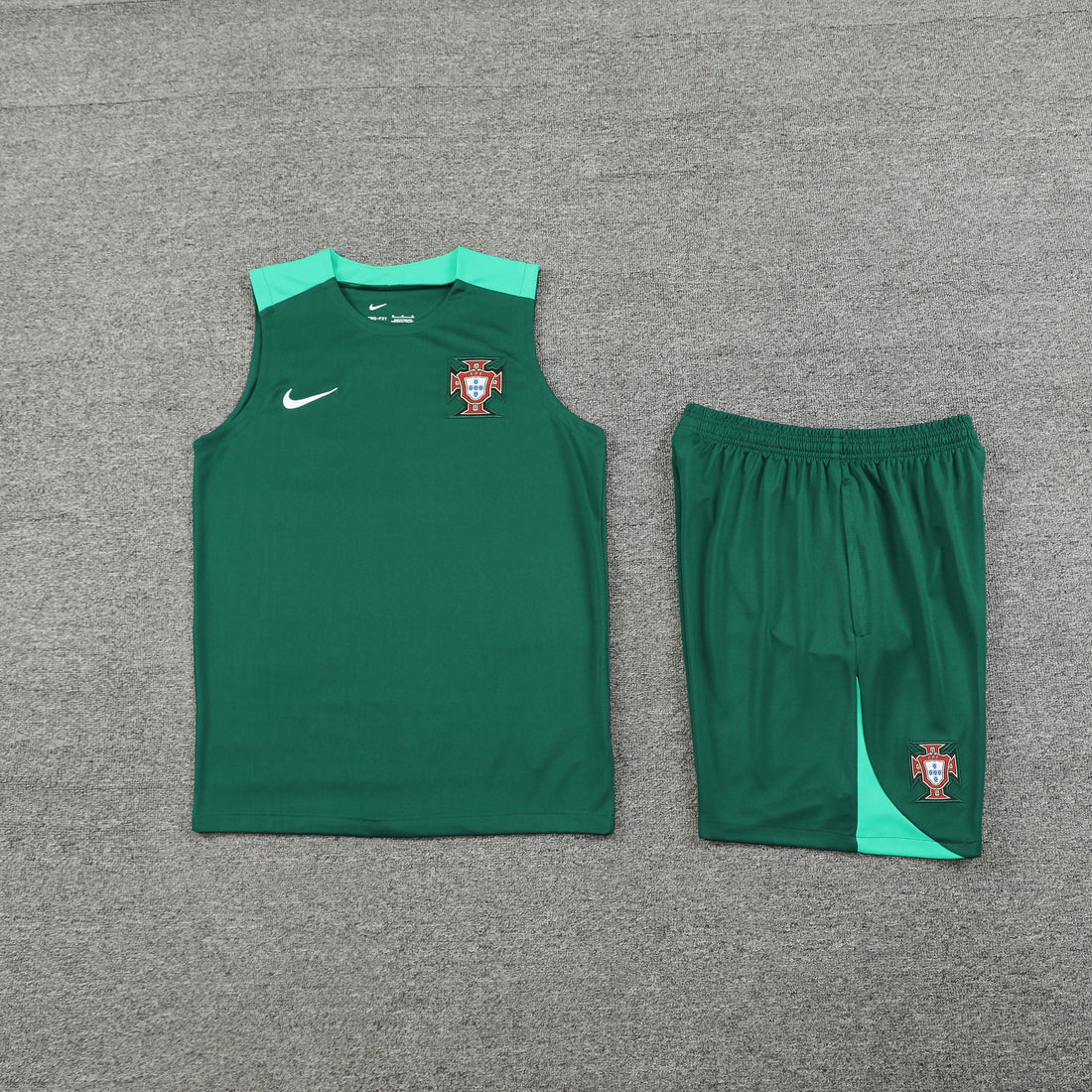 Conjunto de entrenamiento verde Portugal 2024/25