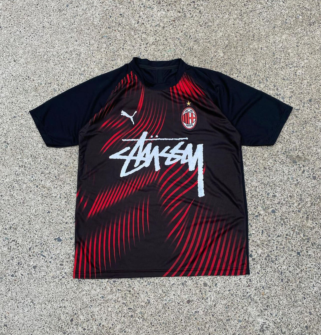 Edición especial AC MILAN X STUSSY