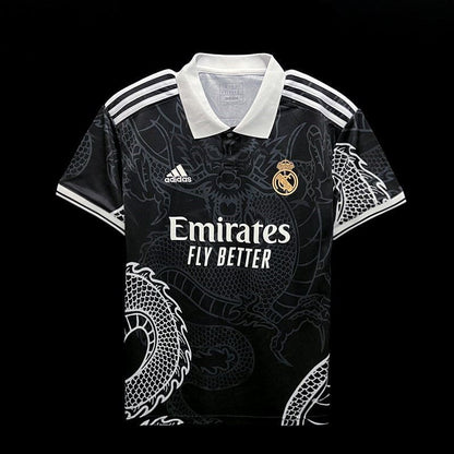 Camiseta del Real Madrid con diseño de dragón (negra) - The Kit Vault