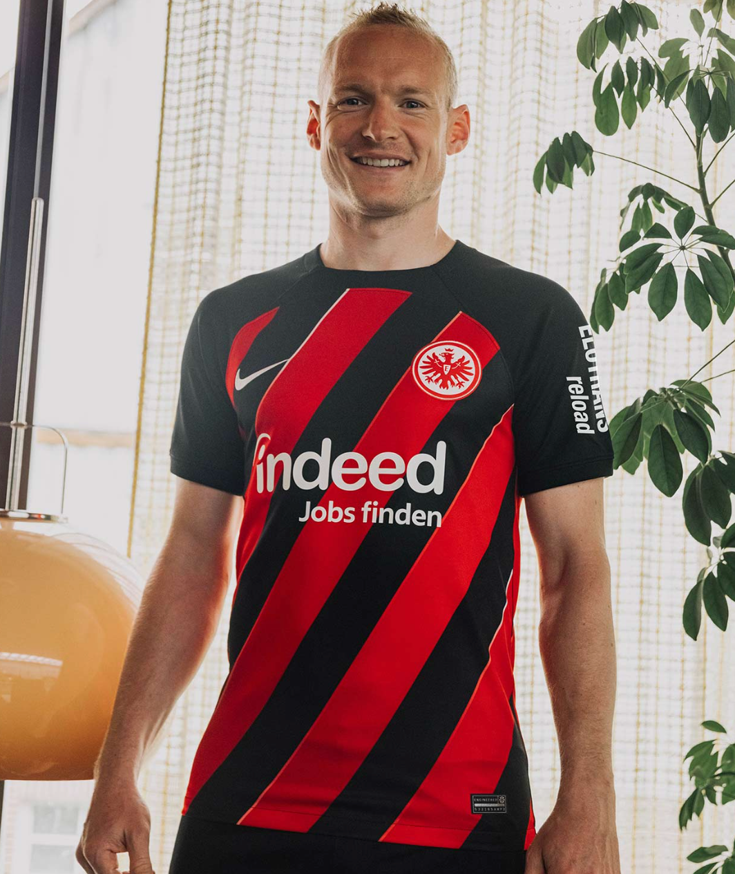 Camiseta Eintracht Frankfurt 23/24 Local