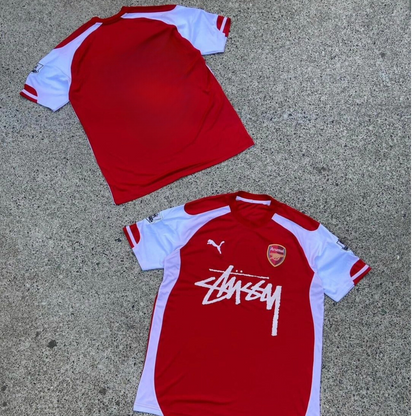 Kit conceptual del Arsenal x Stussy