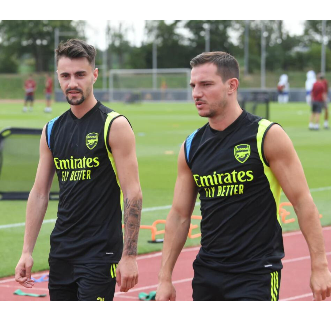 Conjunto de verano negro sin mangas de entrenamiento previo al partido del Arsenal 2023/2024