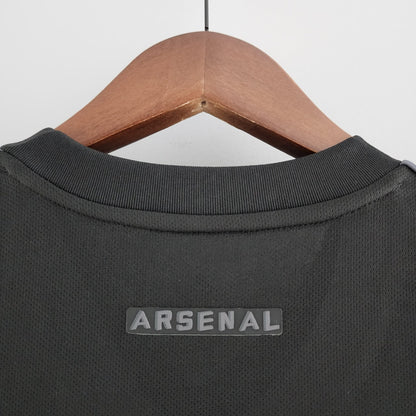 CAMISETA TOTALMENTE NEGRA DEL ARSENAL 22/23 (Entrenamiento previo al partido) 