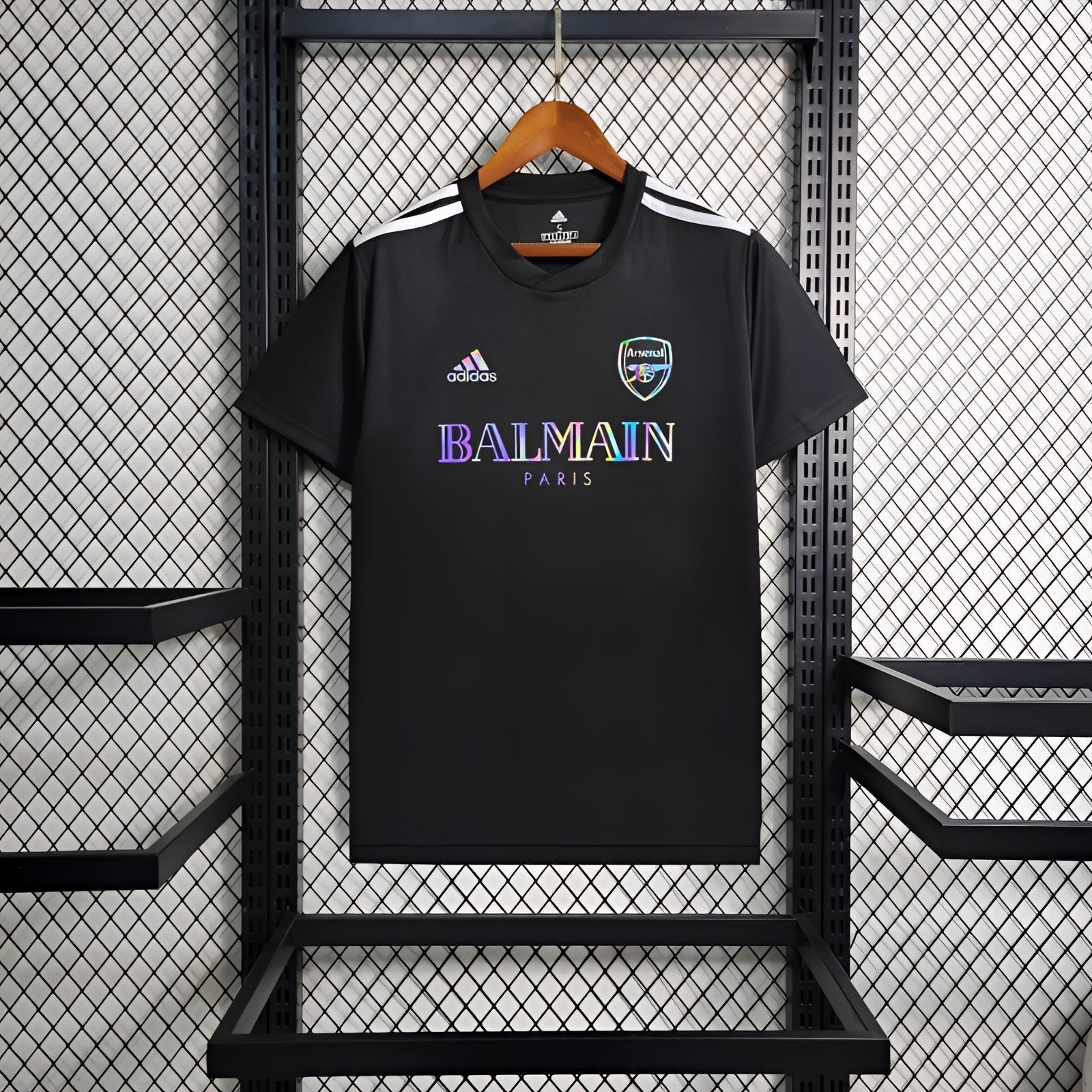 Camiseta Arsenal x Balmain