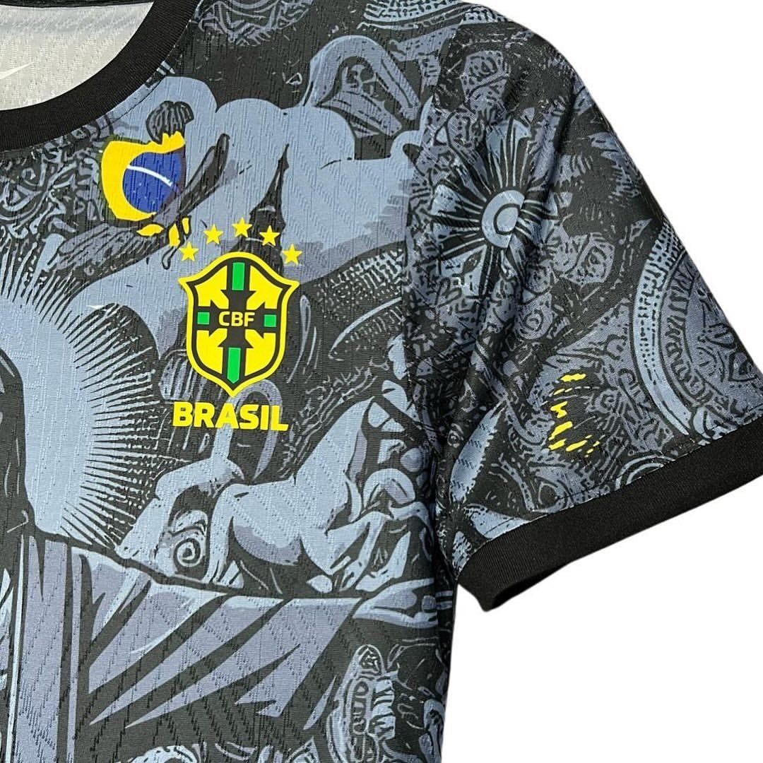 Brazil national team crest