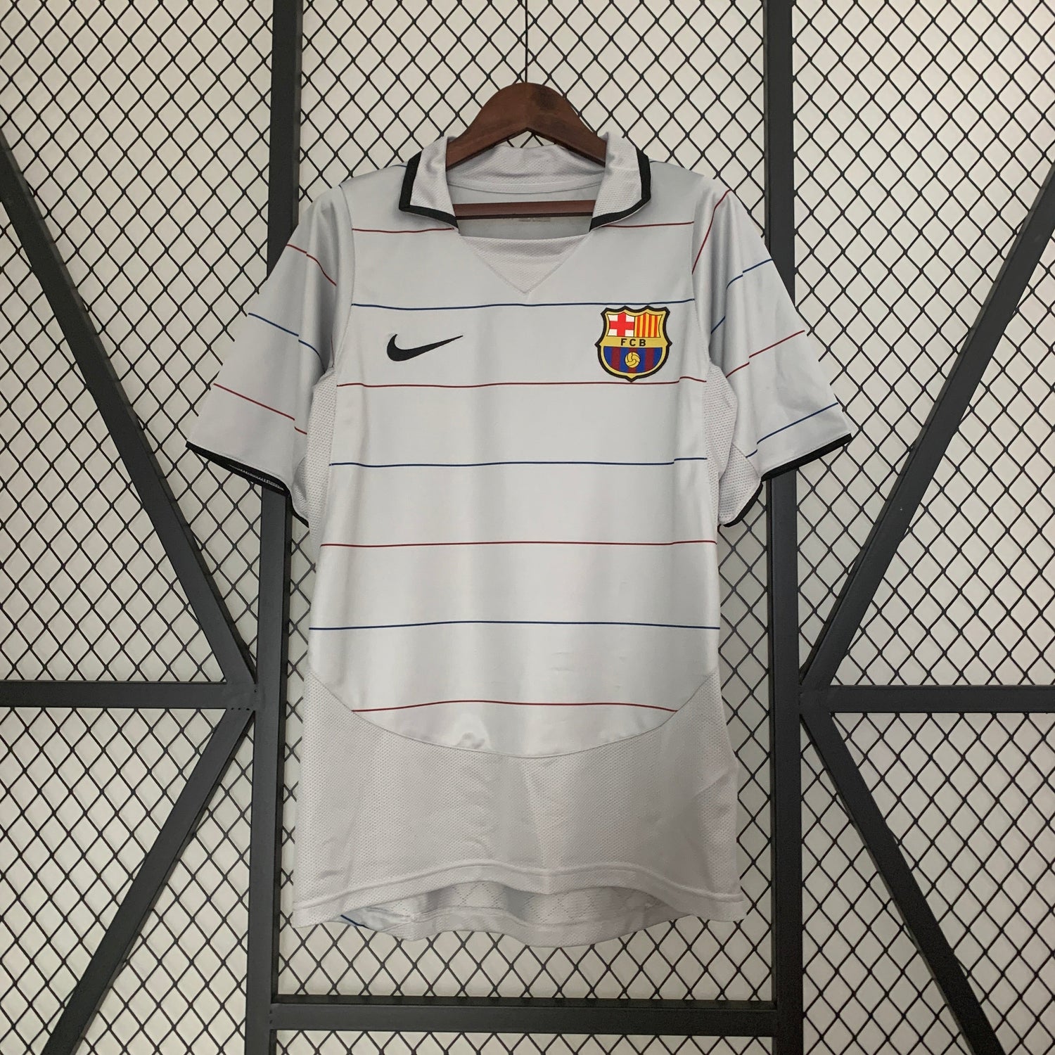 Barcelona 2003-2004 Retro Away Jersey