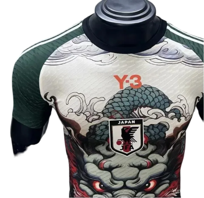 Kit especial del Dragón Furioso de Japón 2024/2025