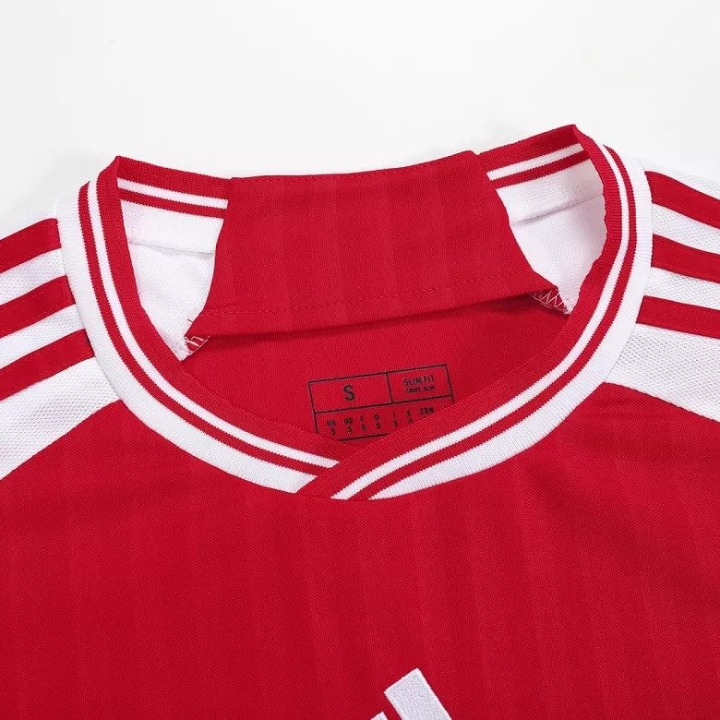 Camiseta de local del Ajax 2023/24